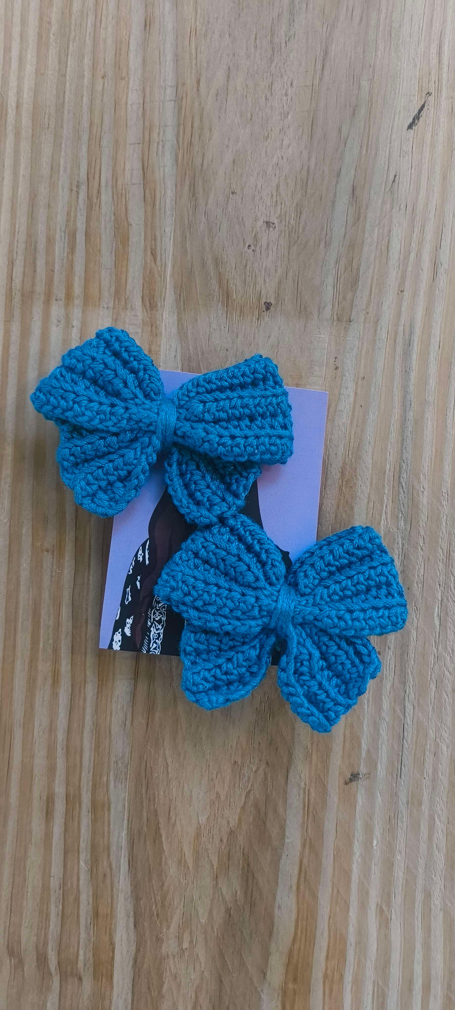 Bow Clips (Small Pair) - Image 1